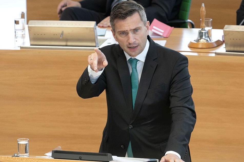 Verkehrsminister Martin Dulig (44, SPD).