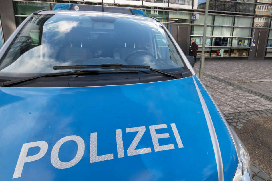 Die Ermittlungen der Polizei dauern an (Symbolbild).