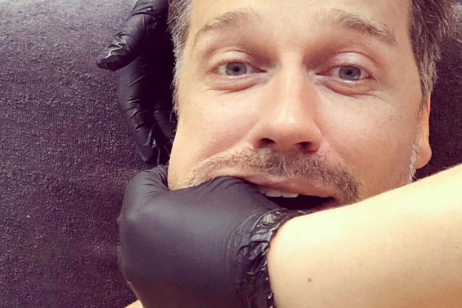 Wayne Carpendale musste sich einer schmerzhaften Behandlung unterziehen.