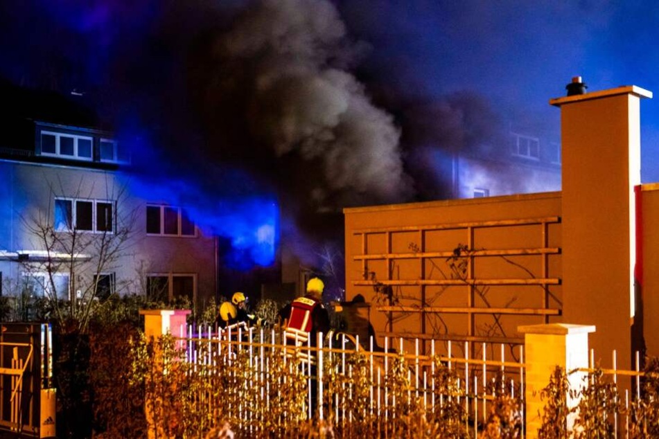 In einer Tiefgarage in Potsdam ist am späten Freitagabend ein Feuer ausgebrochen.