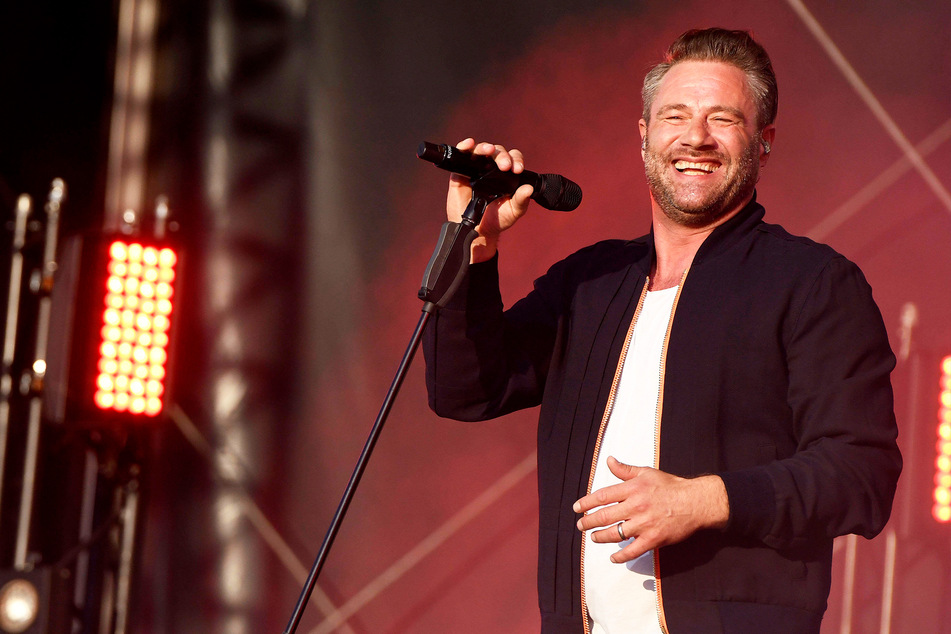 Sänger Sasha (49) soll auf der prominenten Gästeliste des "Free ESC" stehen.