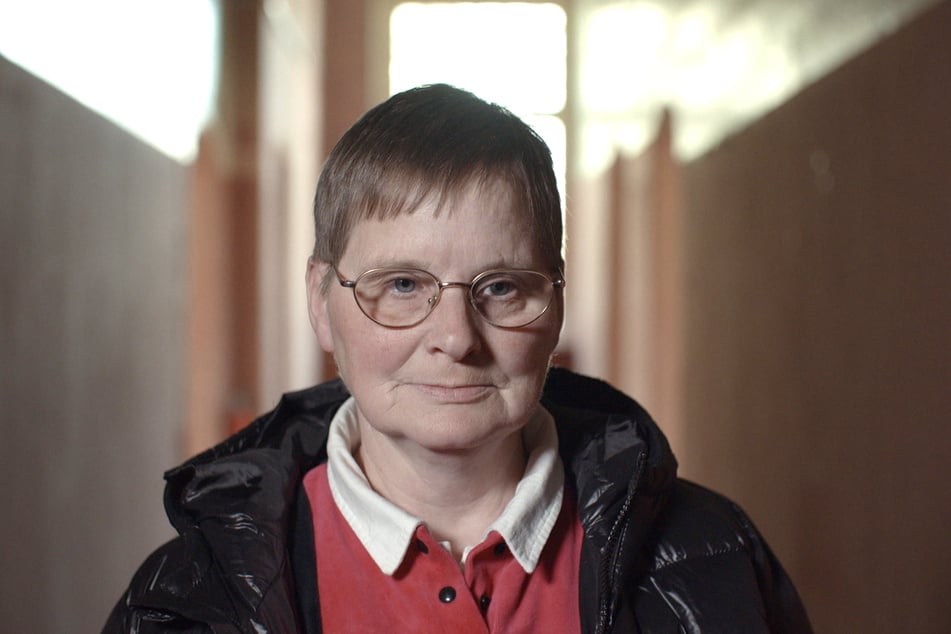 Tragisch: Beate wuchs in einer Psychiatrie in der DDR auf, glaubte ihre Mutter sei tot.