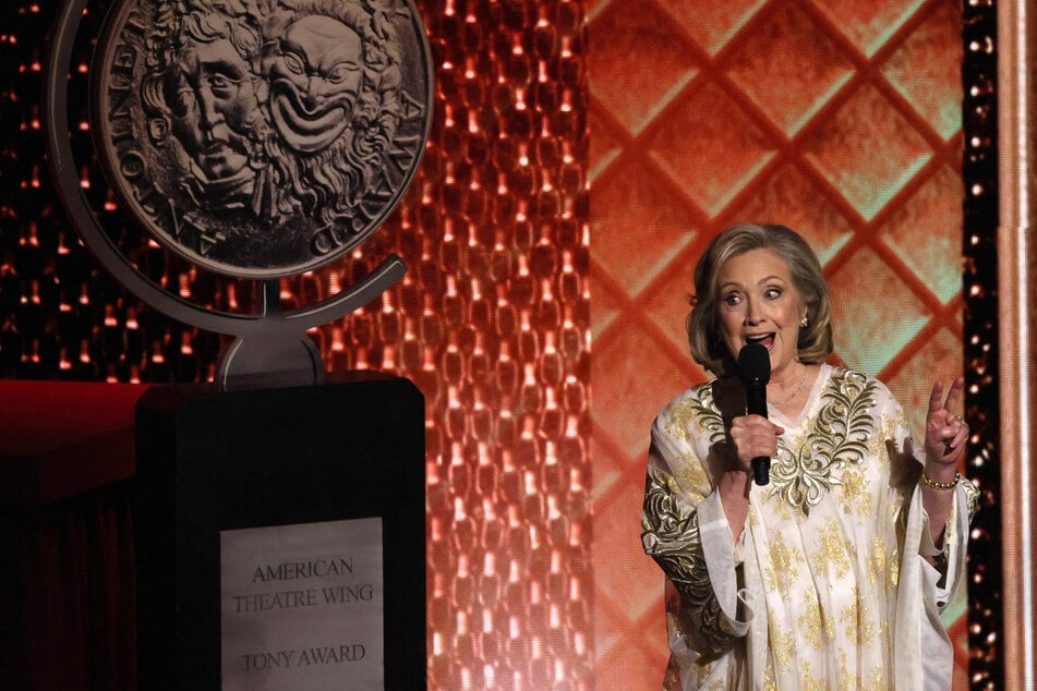 Hillary Clinton raises the roof with surprise Tony Awards appearance