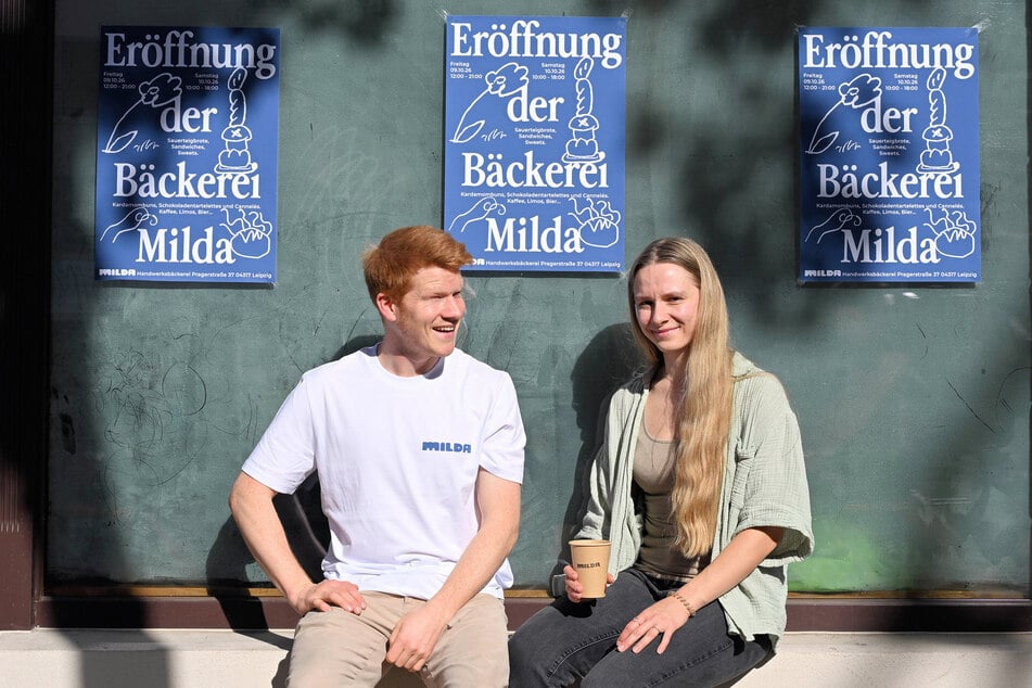 Mit dem "Milda" erfüllen sich Moritz (32, l.) und Christina (33, r.) einen Lebenstraum.