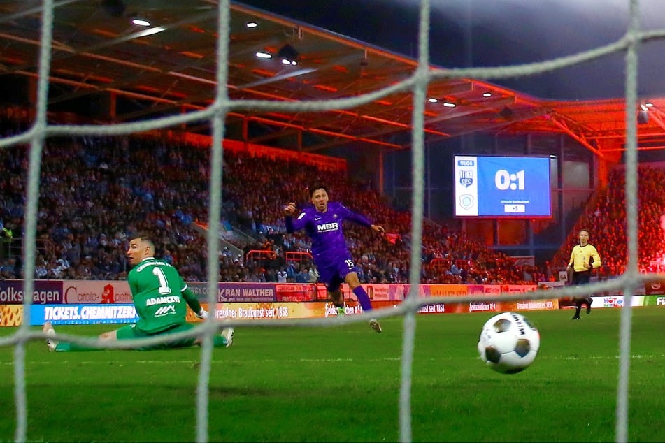 Marcel Bär (34) schoss die Auer im April mit seinem Doppelpack ins Landespokal-Finale. Bekommt der CFC den Torjäger am Samstag in den Griff?