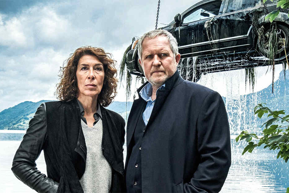 Was hat sich in dem Auto abgespielt? Bibi Fellner und Moritz Eisner stoßen auf eine vermeintlich große Geschichte.