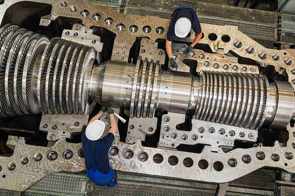 Endmontage einer Dampfturbine bei Siemens in Görlitz. Das Werk hat einen
Großauftrag aus Kuwait bekommen.