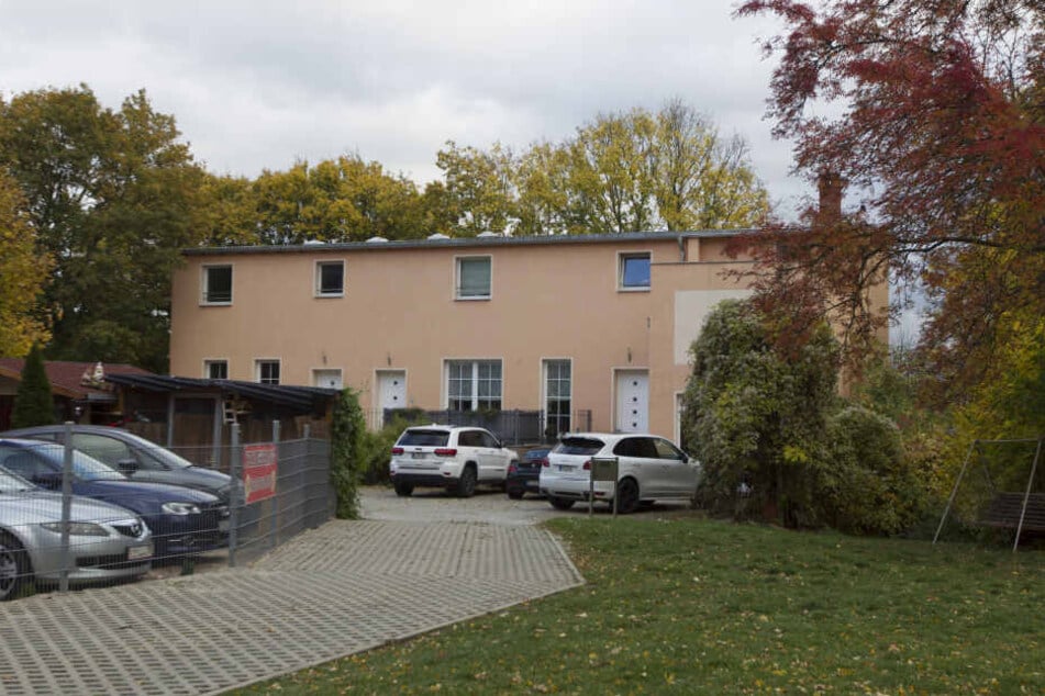 Ein 31-Jähriger war mit seiner Mutter in Streit geraten, schlug dann mit einem Gummihammer auf die 53-Jährige ein und verletzte sie lebensbedrohlich.