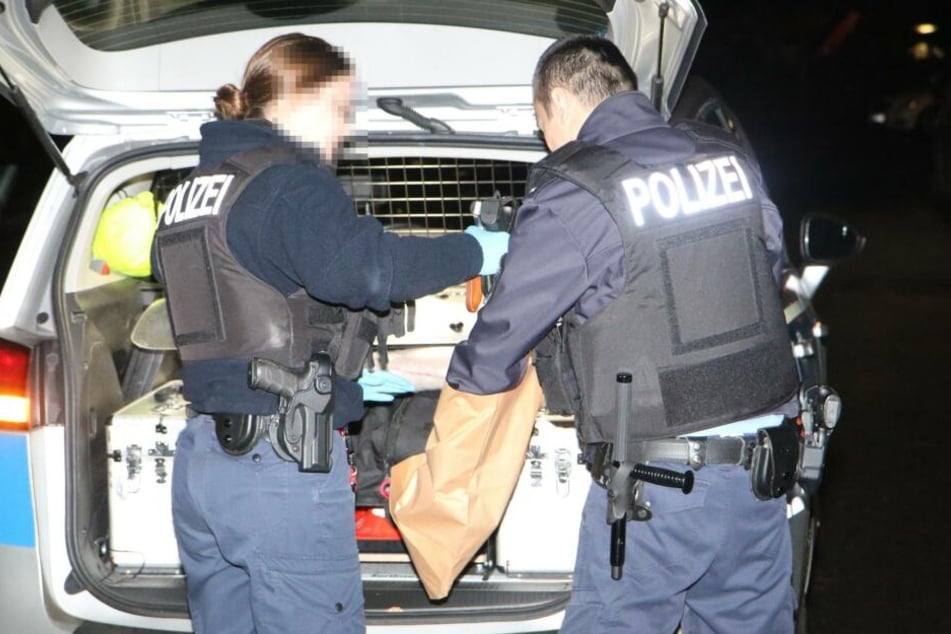 Die Polizei stellte bei einem Mieterstreit in Mariendorf eine Schusswaffe sicher.