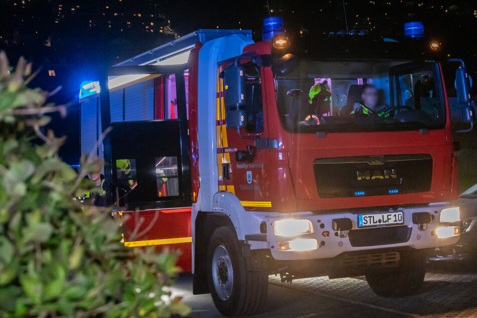Die Feuerwehr Thalheim und Gronsdorf rückte zu dem vermeintlichen Brand in der Gartenanlage aus.