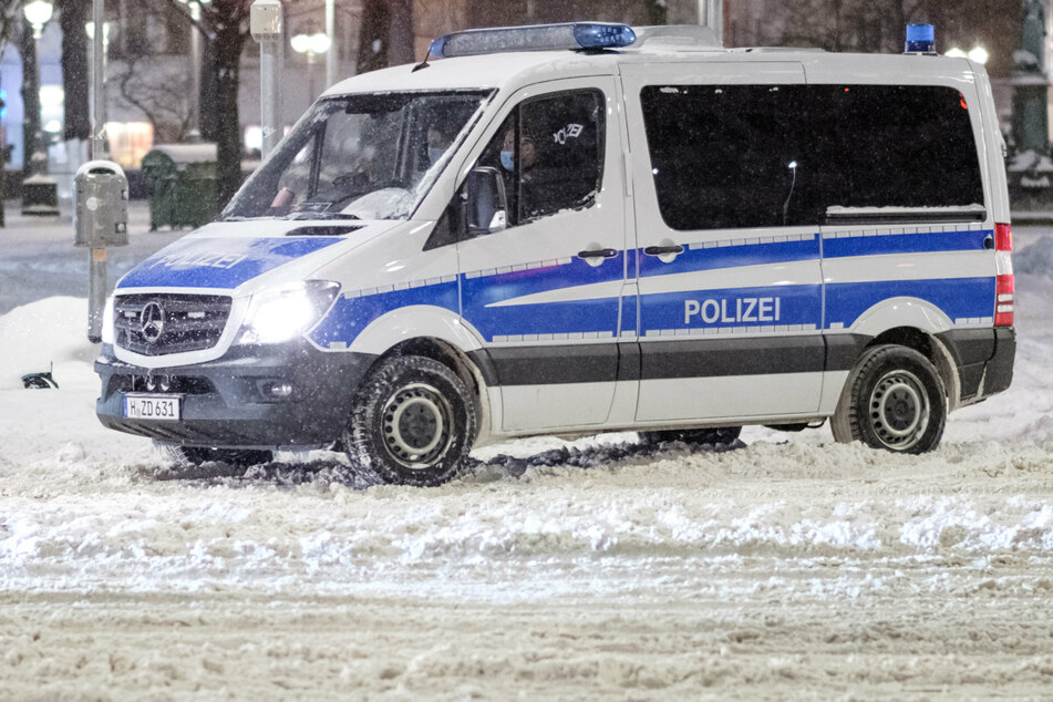 Die Polizei suchte die Gegend ab. (Symbolbild)