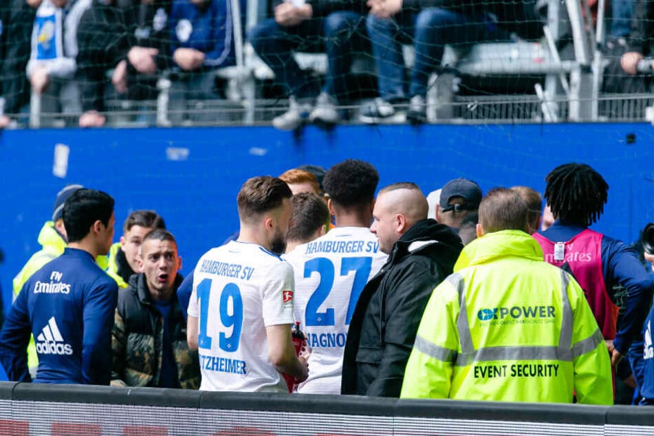 Nach der Partie stellten sich die Spieler den eigenen Fans.