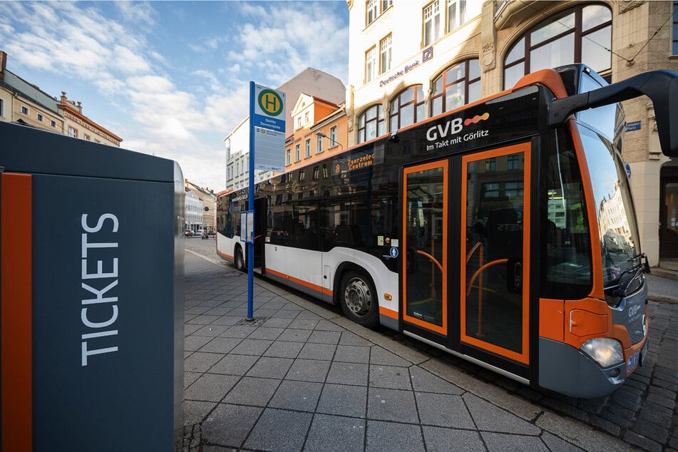 Mit der Buslinie A geht es künftig ohne Umstieg über die Grenze.