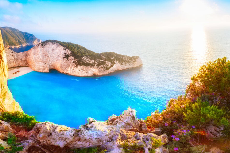 Mit momento by sz-Reisen geht's im Oktober 2025 direkt von Leipzig aus auf die Insel Zakynthos.