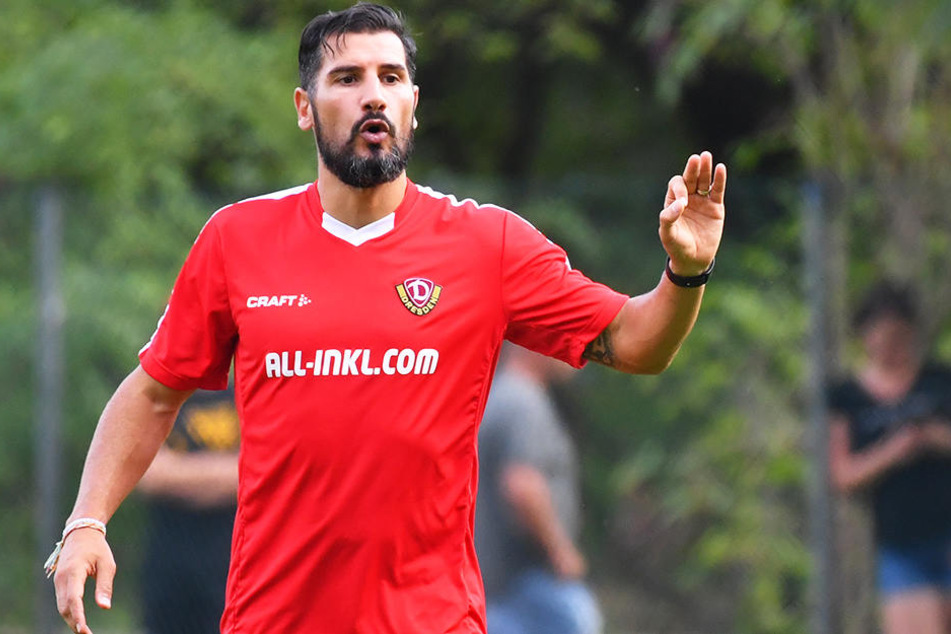 Cristian Fiel zeigt den Spielern, auf was es ankommt. "Alles geben", fordert er für die heutige Partie.
