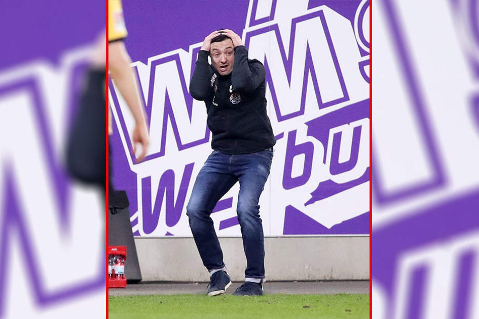 FCE-Trainer Daniel Meyer konnte es nicht fassen, wie seine Mannschaft in der zweiten Halbzeit auftrat.