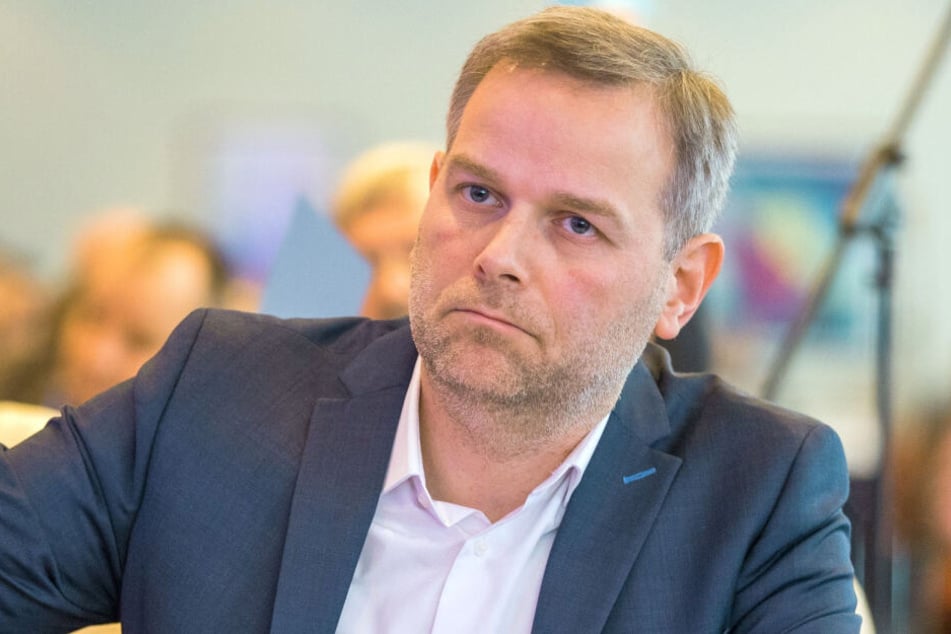 Der AfD-Landesparteichef Leif-Erik Holm bei einem AfD-Landesparteitag.