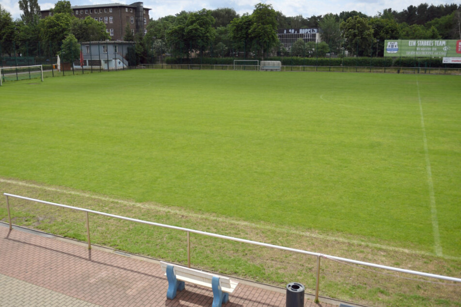 Die Fußballplätze bleiben auch im Amateurbereich weiterhin leer.