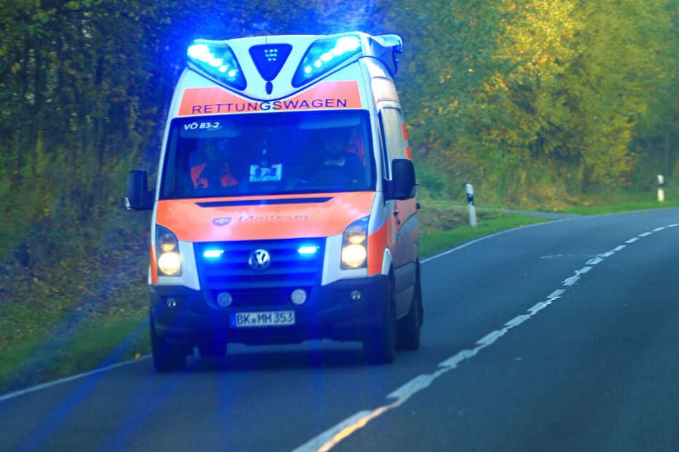 Die 48-jährige Busfahrerin starb noch am Unfallort. (Symbolbild)