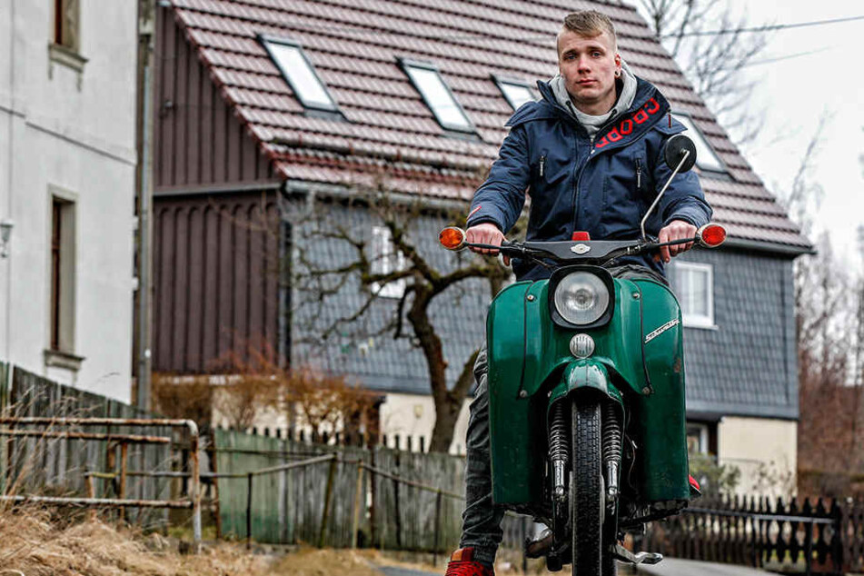 Am Mittwoch konnte Dominic Steudtner (21) seine Schwalbe wieder in Empfang nehmen.
