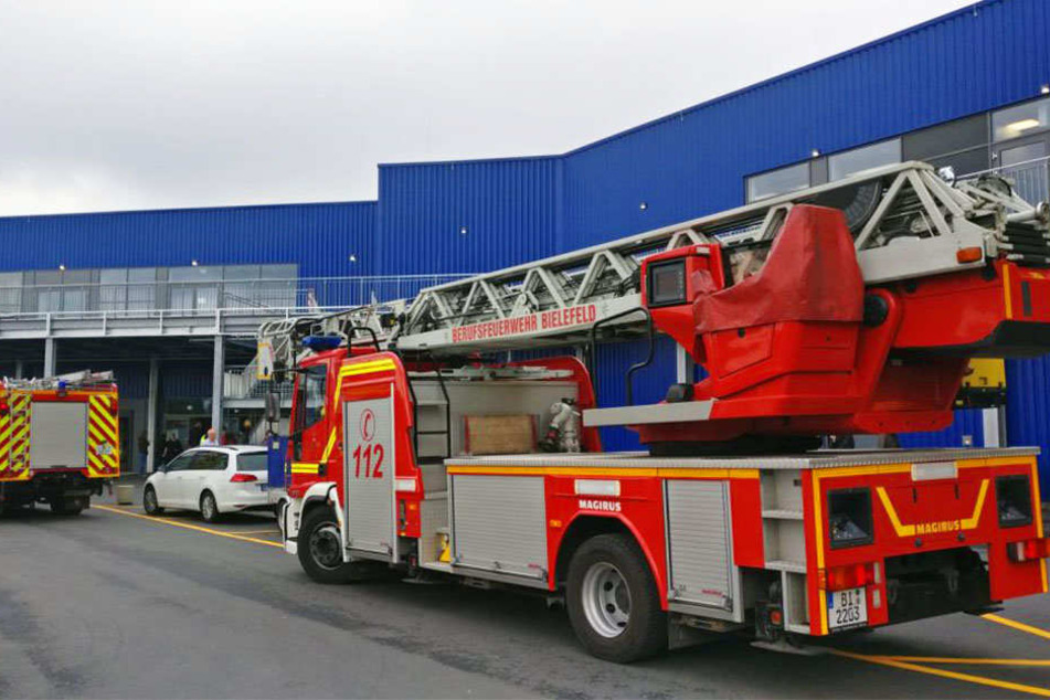 Die Feuerwehr ist bei Ikea.