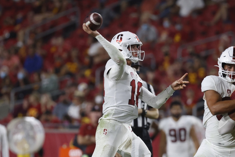 Cardinal quarterback Tanner McKee threw three touchdowns in Stanford's win over Oregon on Saturday.