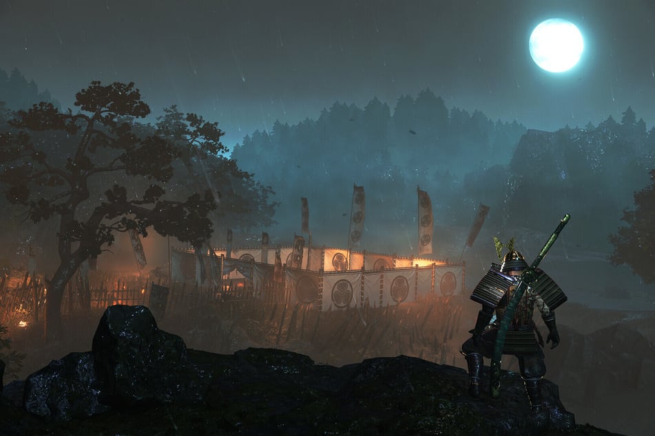 An manchen Stellen müsst Ihr gegnerische Basen überfallen. Dafür müsst Ihr die jeweiligen Gegner innerhalb der Areale töten. Ubisoft lässt grüßen.