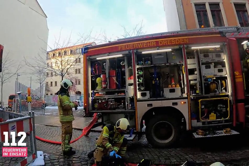 Am Valentinstag war die Dresdner Feuerwehr im Einsatz in der Neustadt.