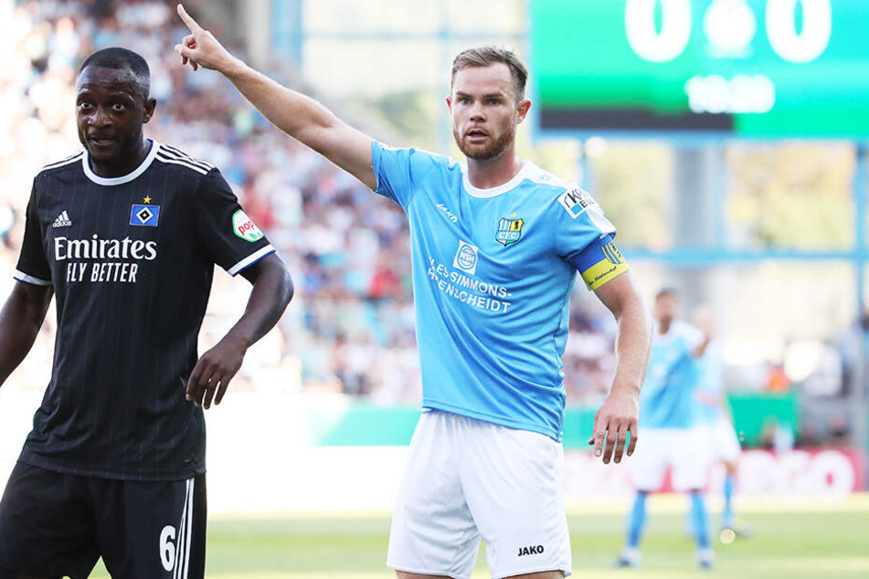 Auch Tobias Müller lief in dieser Saison schon als Spielführer auf.