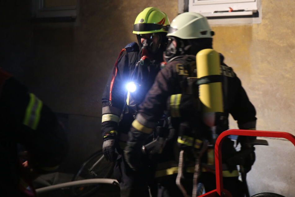 Die Feuerwehr musste spätabends in der Ringsiedlung in Oberkotzau anrücken.