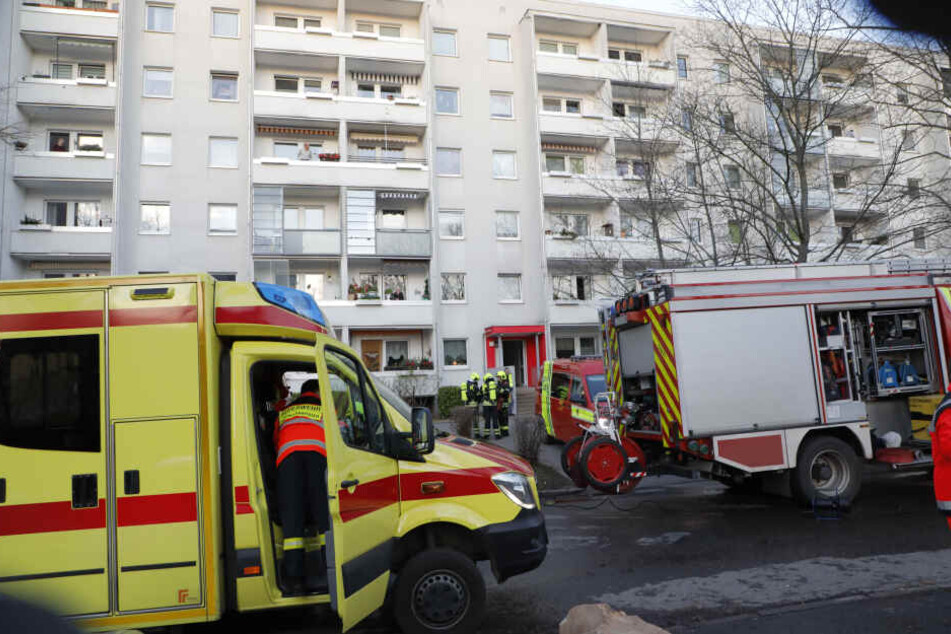 Bei dem Kellerbrand in Chemnitz wurden sechs Personen verletzt.