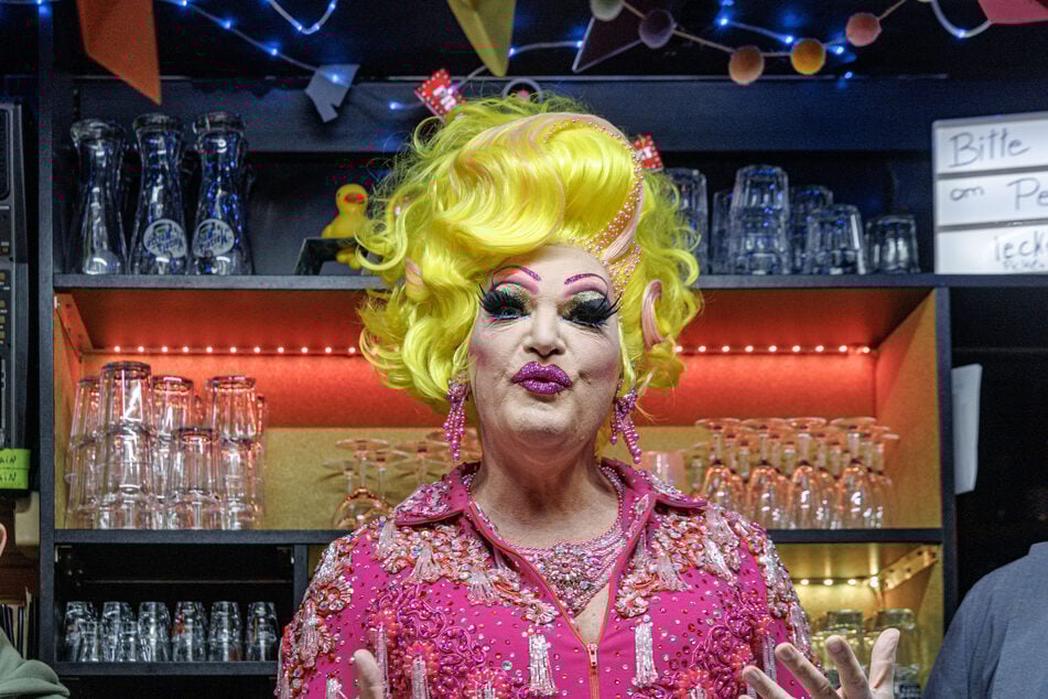 Die Veränderungen der Dragqueen sind auf älteren Bildern von ihr deutlich zu erkennen. (Archivbild)