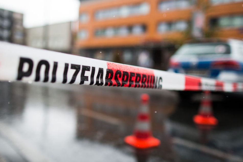 Die Polizei löste einen Großeinsatz aus. (Symbolbild)