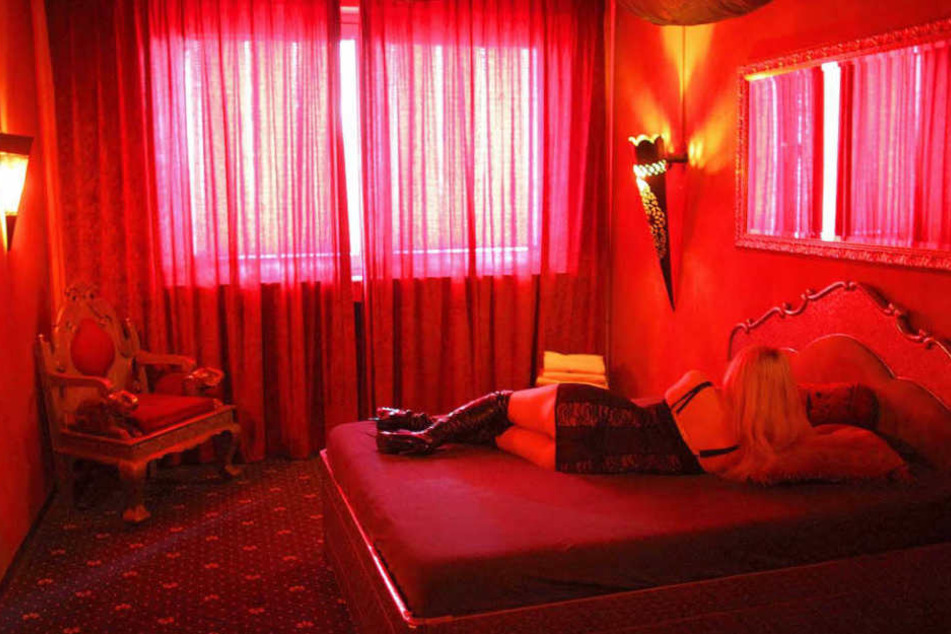Ein 18-Jähriger hatte Anzeige gegen eine Prostituierte erstattet. (Symbolbild)