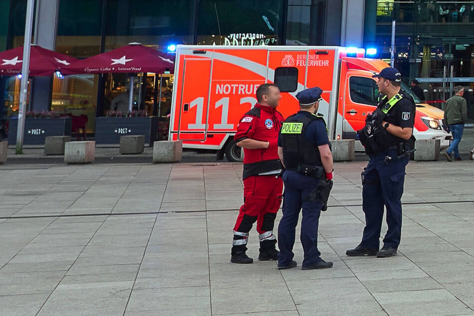 Ein 43 Jahre alter Mann wurde mitten auf dem Europaplatz vor dem Berliner Hauptbahnhof attackiert. (Archivfoto)