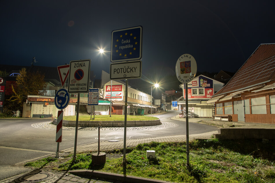 Wie ausgestorben war der tschechische Ort Breitenbach/Potůčky an der Grenze zu Johanngeorgenstadt.