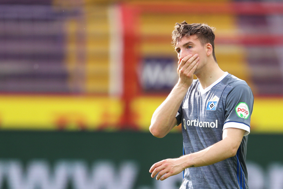 Frust bei HSV-Youngster Robin Meißner (21): Der Stürmer hat sich am Innenband verletzt und fällt wochenlang aus. (Archivfoto)