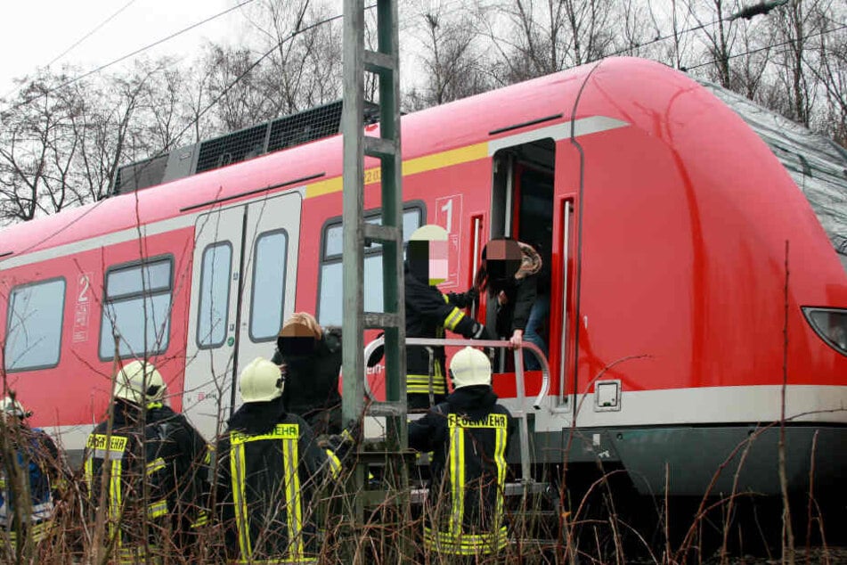 Die rund 300 Fahrgäste wurden nach der Bomben-Drohung evakuiert (Symbolbild).