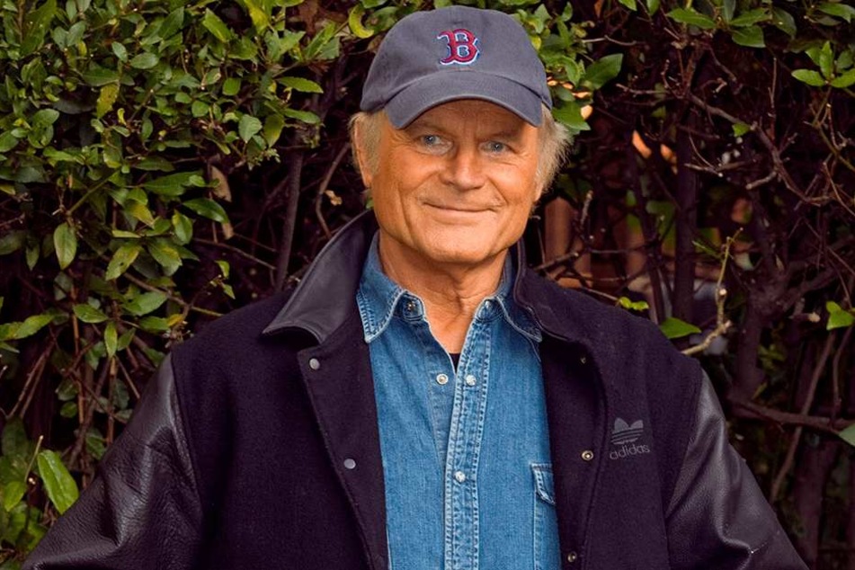 Der italienische Schauspieler Terence Hill (79) kommt zu den Filmnächten am Dresdner Elbufer. Am 20. August will er die Deutschland-Premiere des Films "Mein Name ist Somebody - Zwei Fäuste kehren zurück" präsentieren.