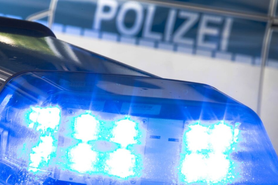 Die Polizei entdeckte den Säugling tot im Haus der Eltern. (Symbolbild)