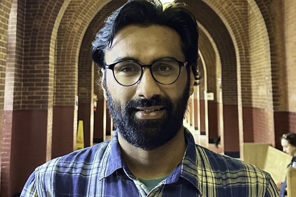 Georgetown University postdoctoral fellow Badar Khan Suri has been detained by US immigration authorities claiming he threatens US foreign policy.