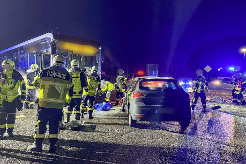 Die Feuerwehr war mit einem Großaufgebot im Einsatz.