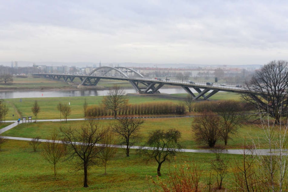 Die Waldschlößchenbrücke wird nochmals 11,5 Millionen Euro teurer.