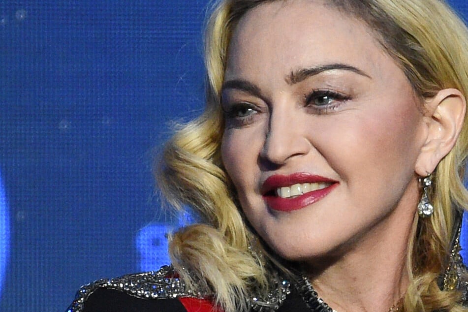Madonna lässt Fans 90 Minuten warten, dann liefert sie eine gigantische Show