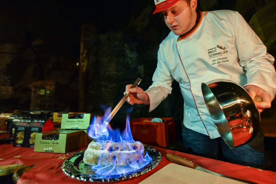 Das besondere am Stollen aus dem Stollen: Er wird mit Whisky flambiert.