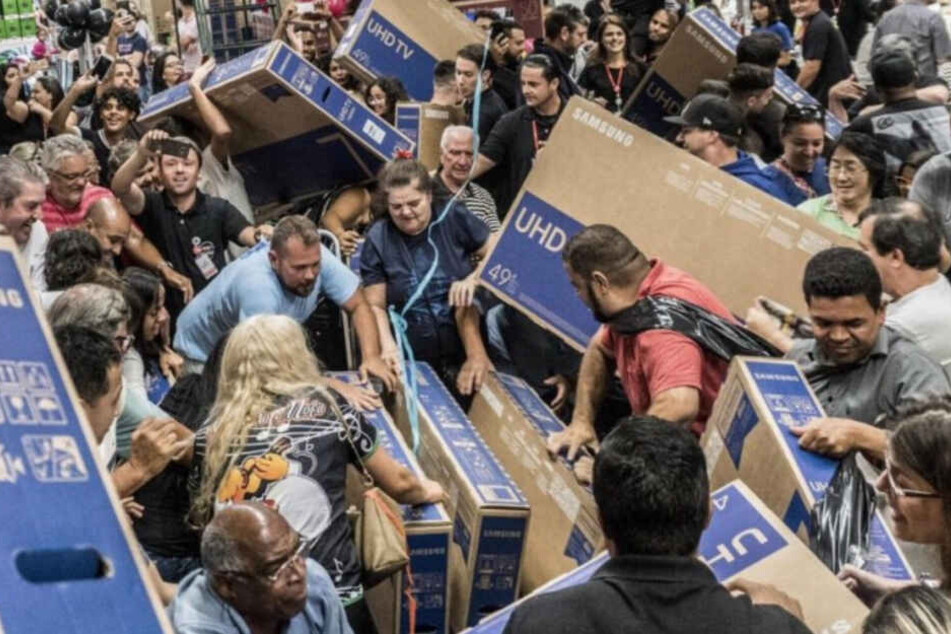 Die Schlacht um die Schnäppchen am Black Friday hat einen Security-Mann vor einigen Jahren sogar das Leben gekostet.