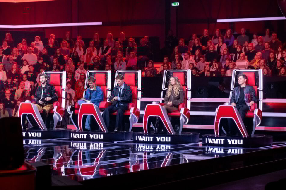 Die "The Voice Kids"-Jury (v.l.n.r.): Alvaro Soler (35), Heiko und Roman Lochmann (beide 26), Leony (28) und Michael Patrick Kelly (48).