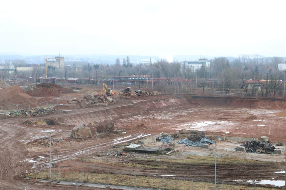 Der Freistaat hat bereits begonnen das Gelände für den Gefängnisbau herzurichten.