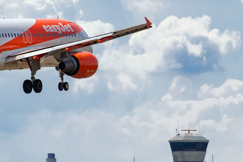 EasyJet setzt manchmal auch auf kreative Wege, Piloten zu finden. (Symbolbild)