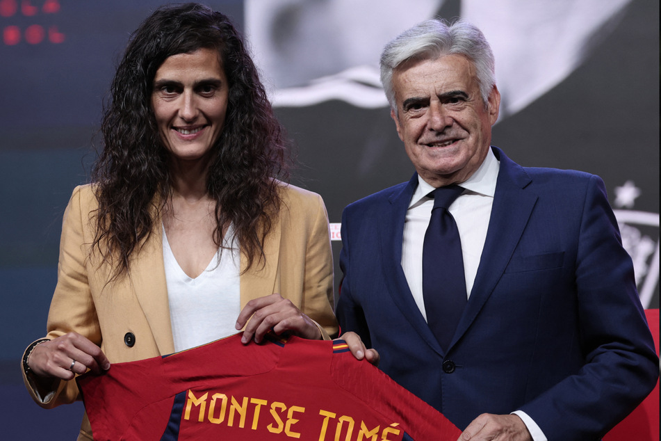 Auch mit neuer Trainerin und neuem Verbandspräsidenten streiken Spaniens Fußballerinnen weiter.